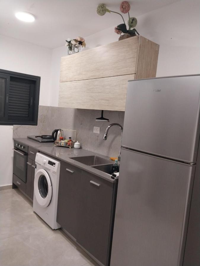 שירת דבורה בבני ברק Apartamento Giv'at Shemu'el Exterior foto