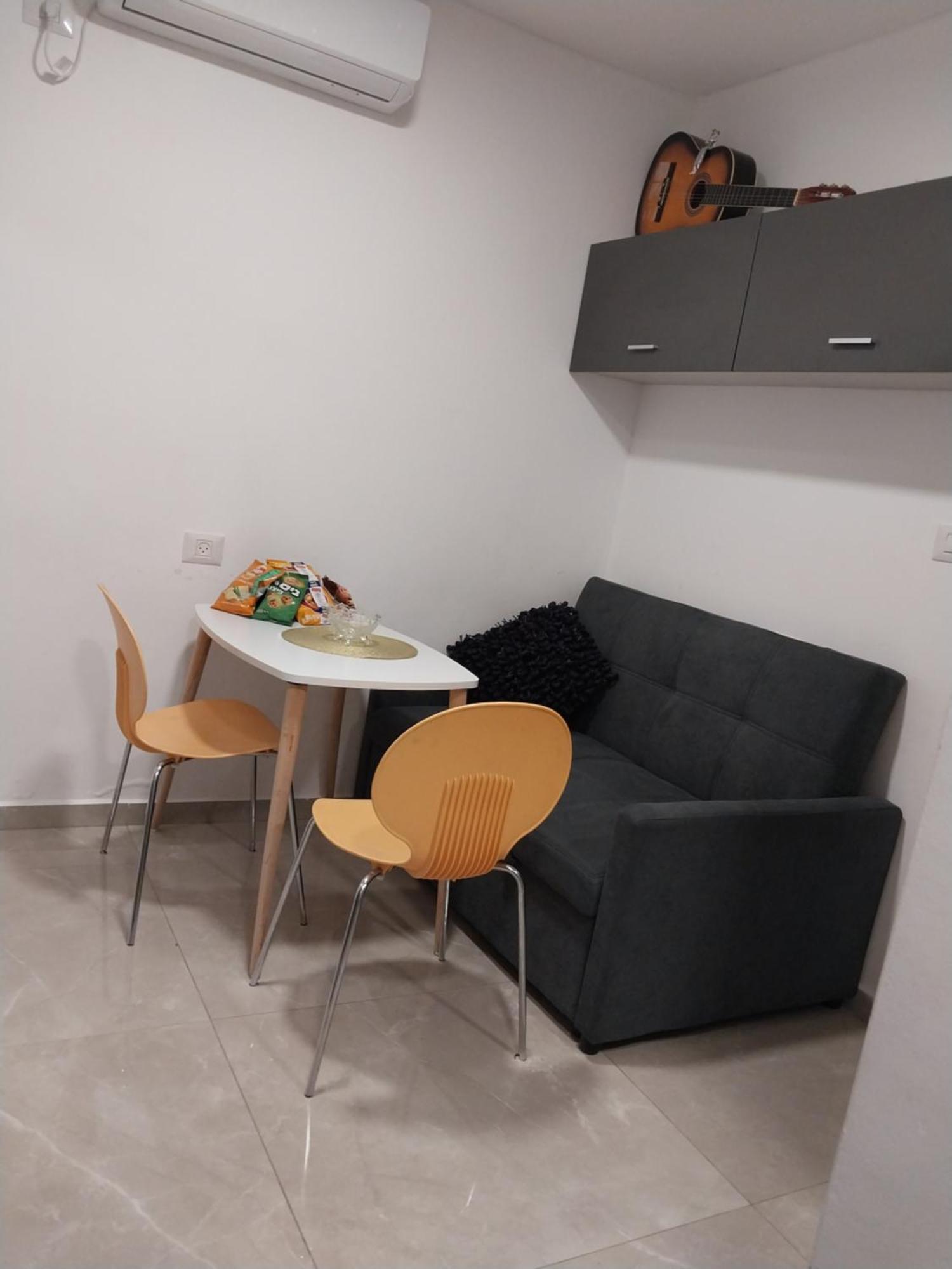 שירת דבורה בבני ברק Apartamento Giv'at Shemu'el Exterior foto